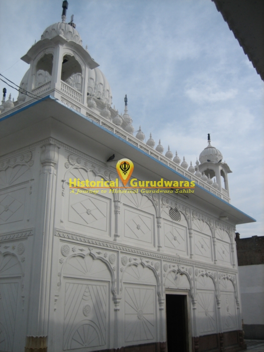 Gurdwara Sri Guru ka Khooh, Taran Taaran — view 2